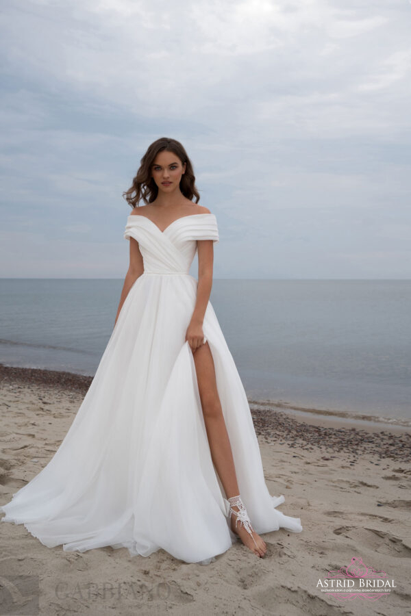 Caroline - Image 2
